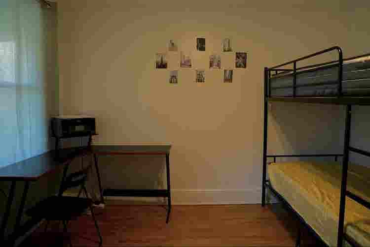 Sharing Room & Bunk Bed