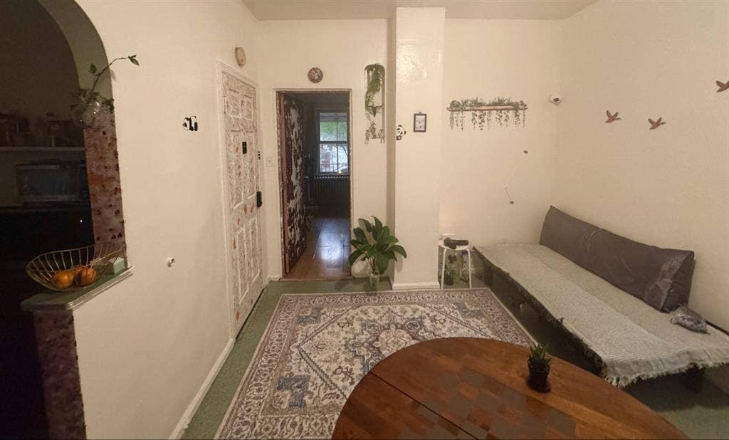 Privet Room &amp; Sharing Bunk Bed