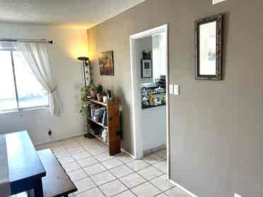 rooms to rent (parking incl)