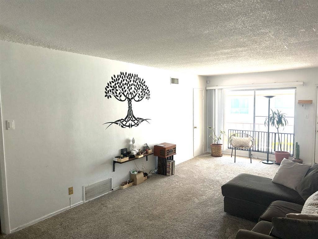 rooms to rent (parking incl)