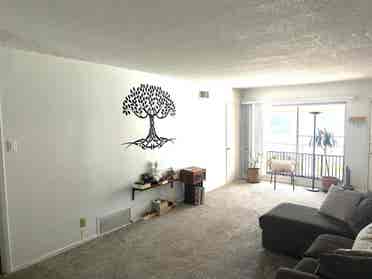 rooms to rent (parking incl)