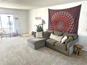 rooms to rent (parking incl)