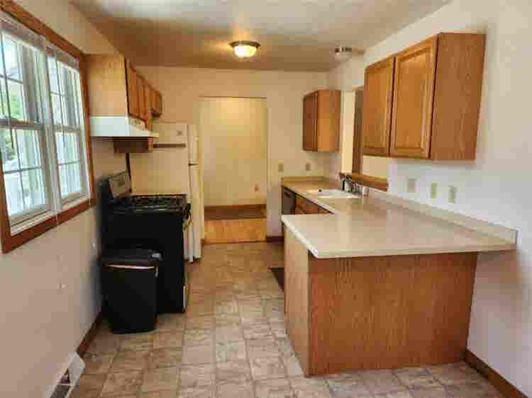 Spacious Rooms Available for Rent!
