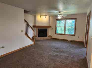 Spacious Rooms Available for Rent!