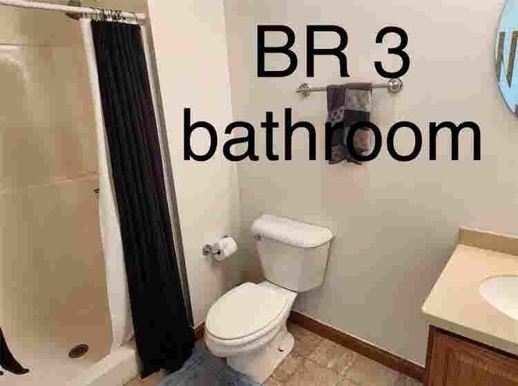 Spacious Rooms Available for Rent!