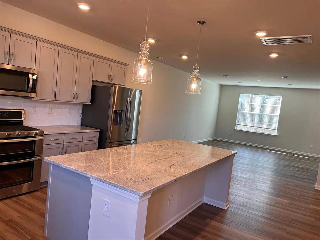 4 BR in Charlotte