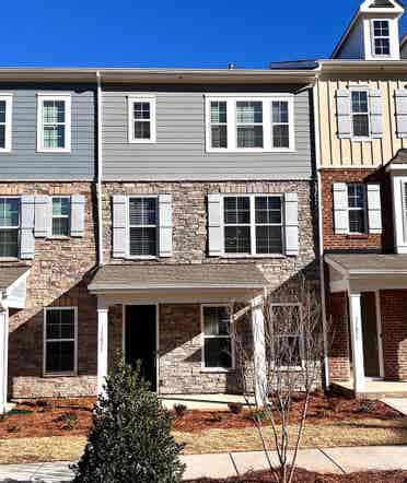 4 BR in Charlotte