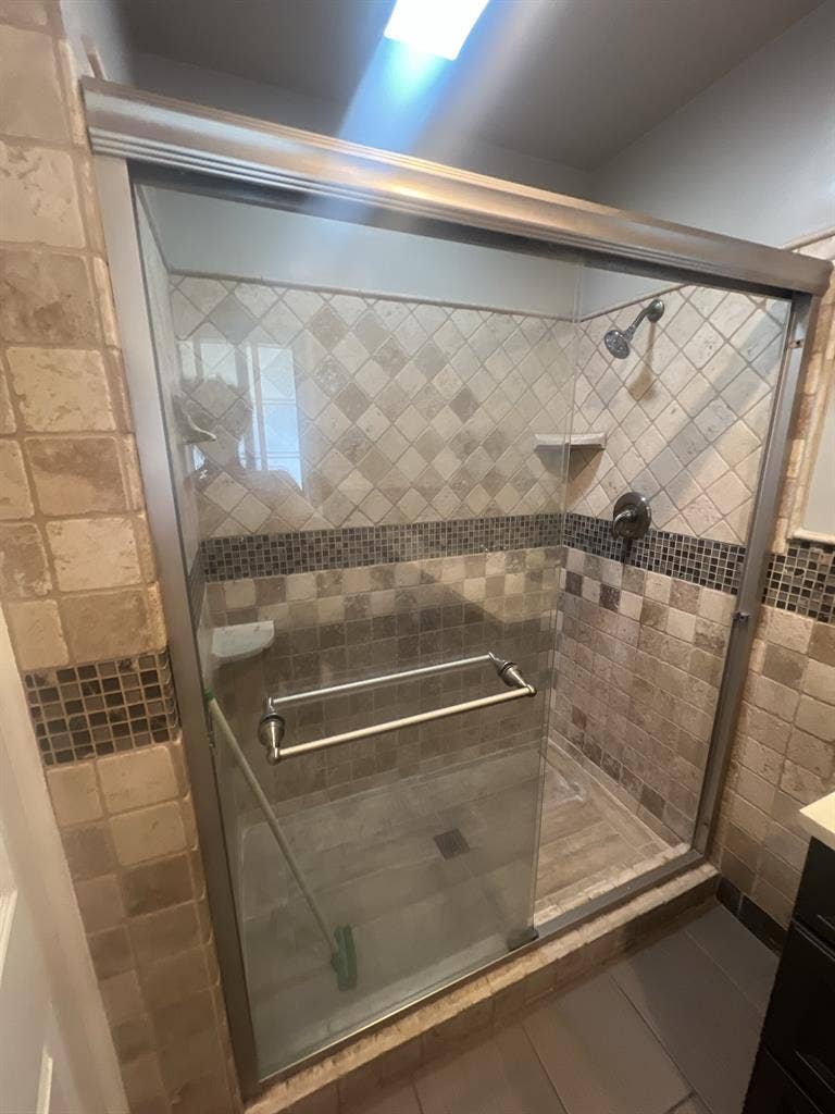 Room Available for Rent in Anaheim