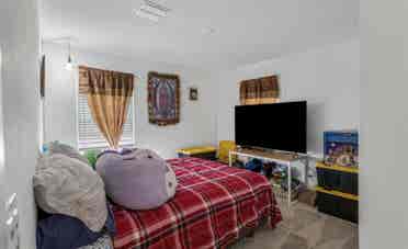 Rooms for rent . We got 3 available