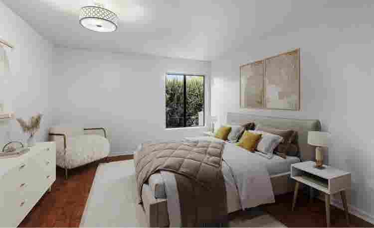 BEAUTIFUL BATH APARTMENT!