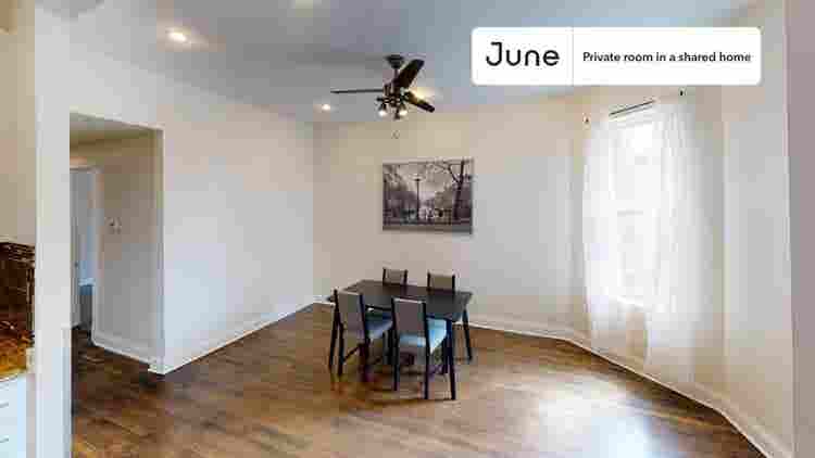 3 BR in Chicago
