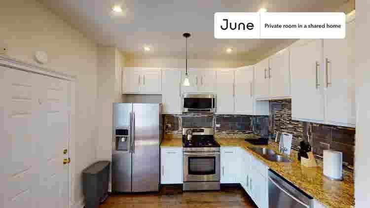 3 BR in Chicago