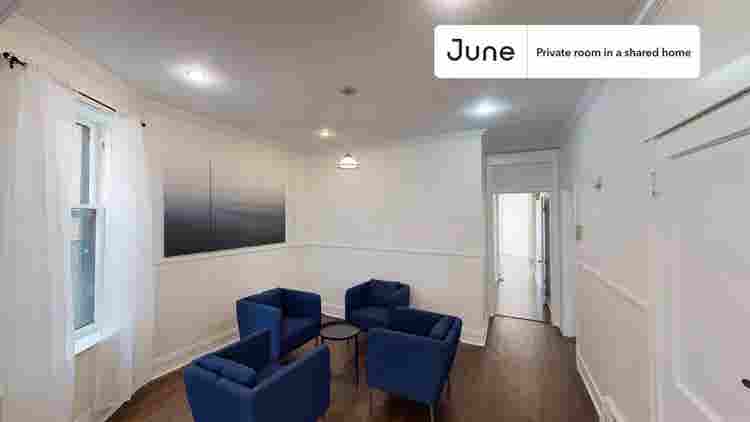 3 BR in Chicago