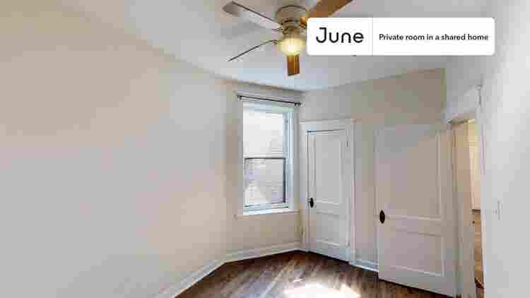 3 BR in Chicago