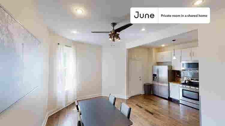 3 BR in Chicago