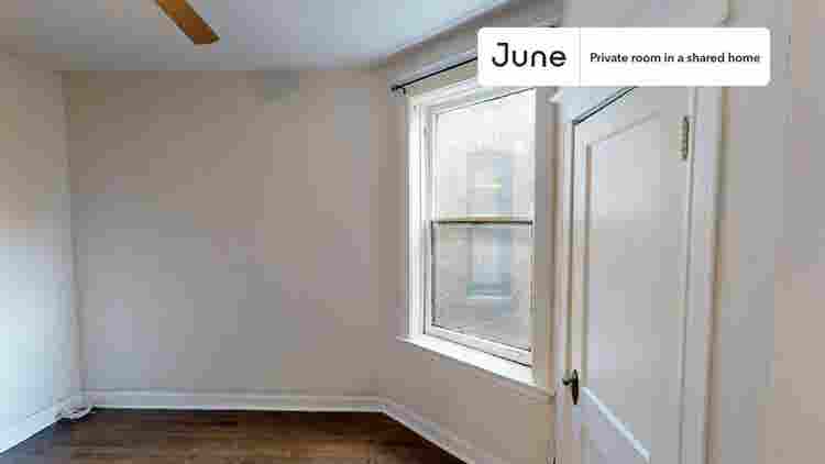 3 BR in Chicago