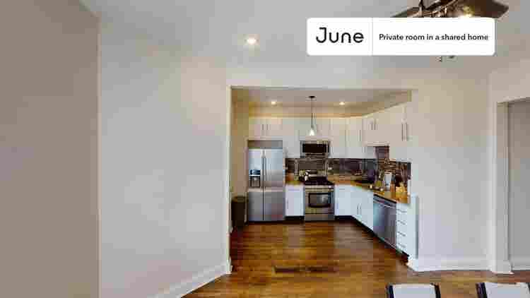 3 BR in Chicago