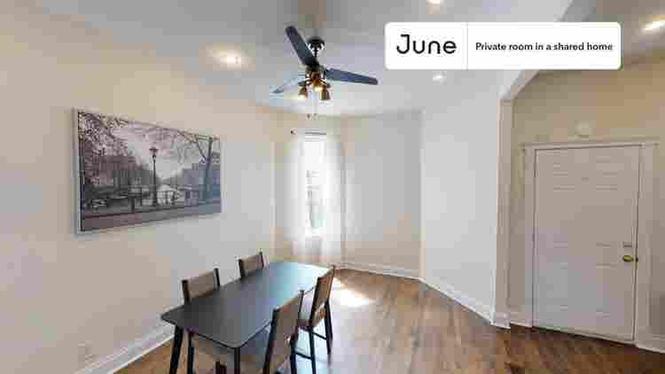 3 BR in Chicago