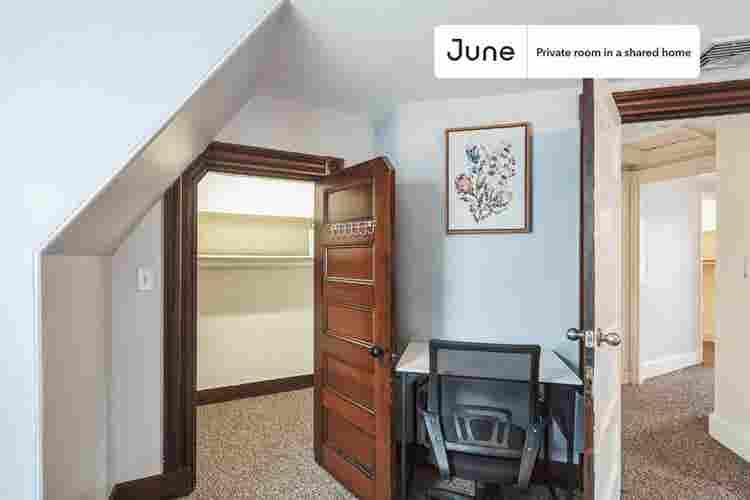 6 BR in Boston