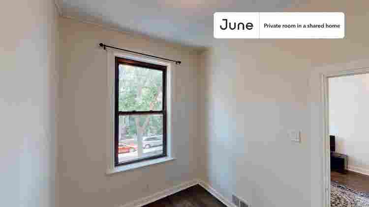 3 BR in Chicago