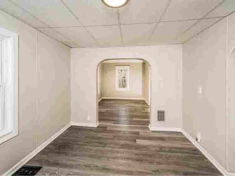 Spacious 3 bedroom ready now.