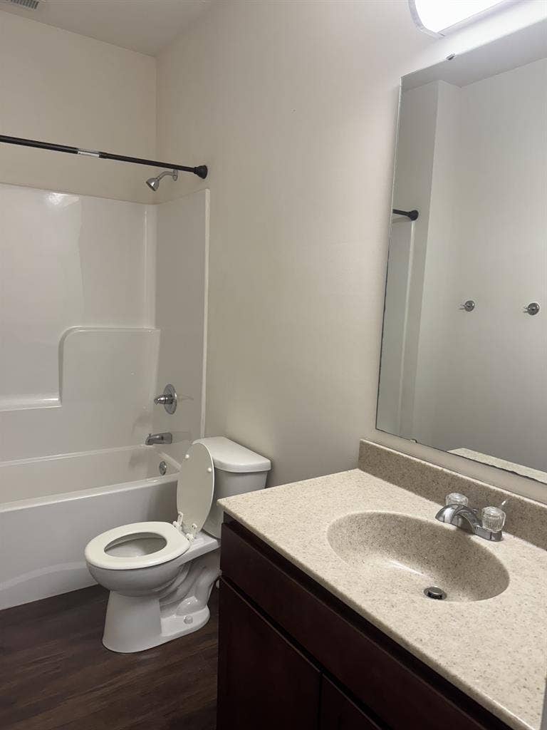 Hi Vine off campus apartment