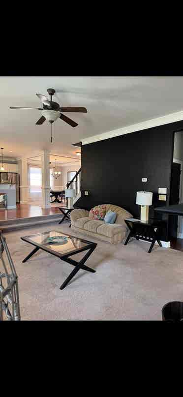 2 Rooms w/Priv Bathrooms for rent
