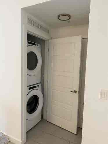 Room for rent available