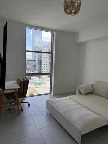 Room for rent available