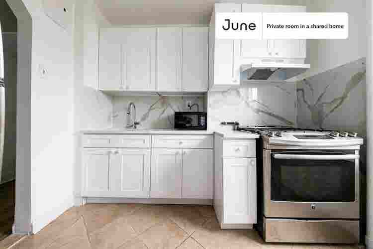 4 BR in New York City