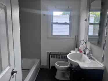 Fair Lawn 2-Bedroom Home