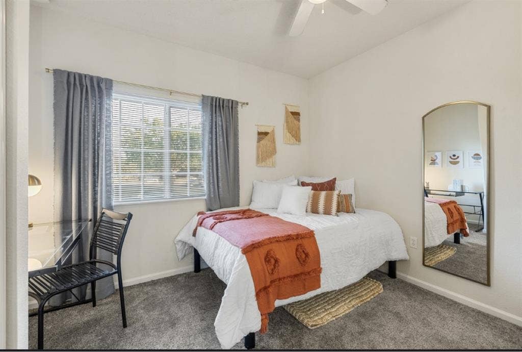 ***LEASE TAKE OVER***