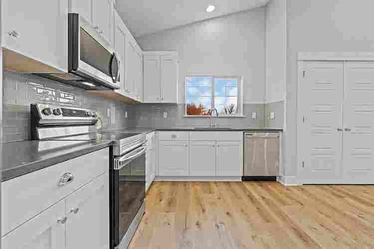 1 BR in Hillsboro