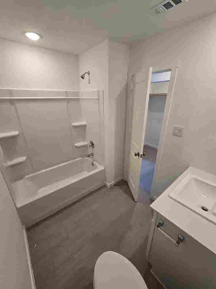 🎓 Student Room for Rent – Availabl