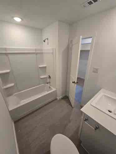 🎓 Student Room for Rent – Availabl