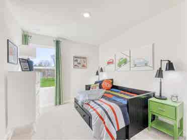 Housemate Wanted for 3 BR Townhouse