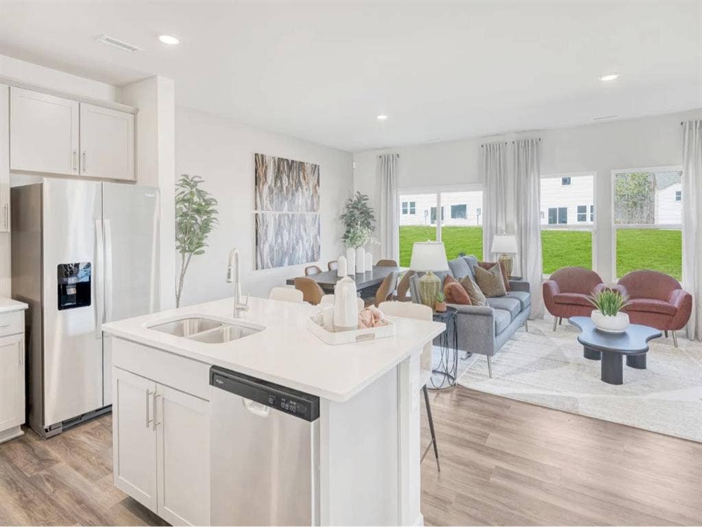 Housemate Wanted for 3 BR Townhouse