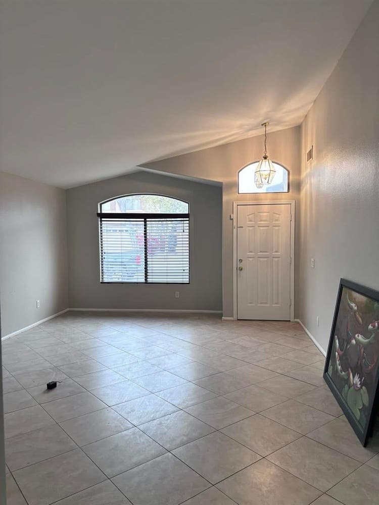 Private room with shared bathroom