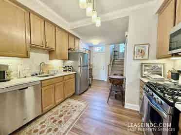 Cozy Furnished Room in Capitol Hill