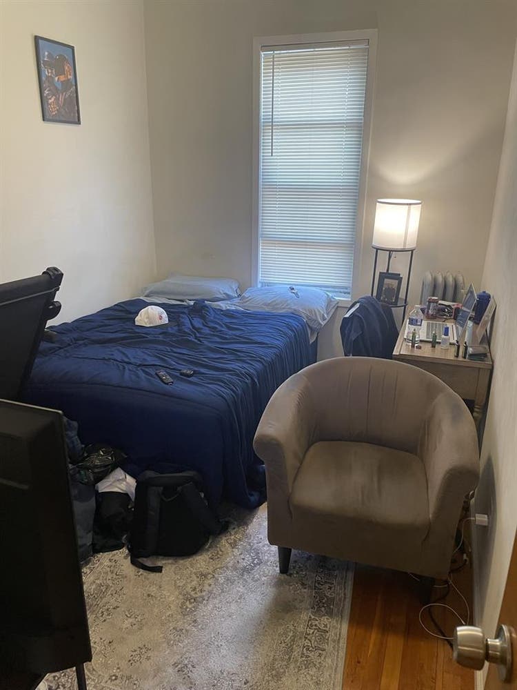 Astoria bedroom available!