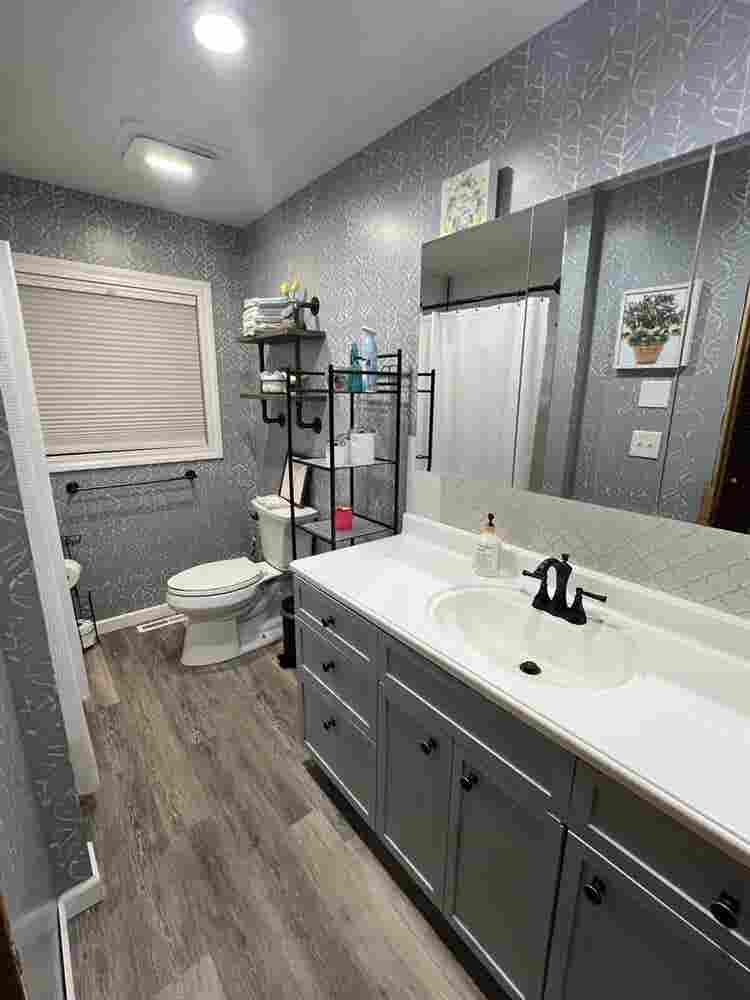 WA STATE! Riverfrnt
Furn Bed/own ba