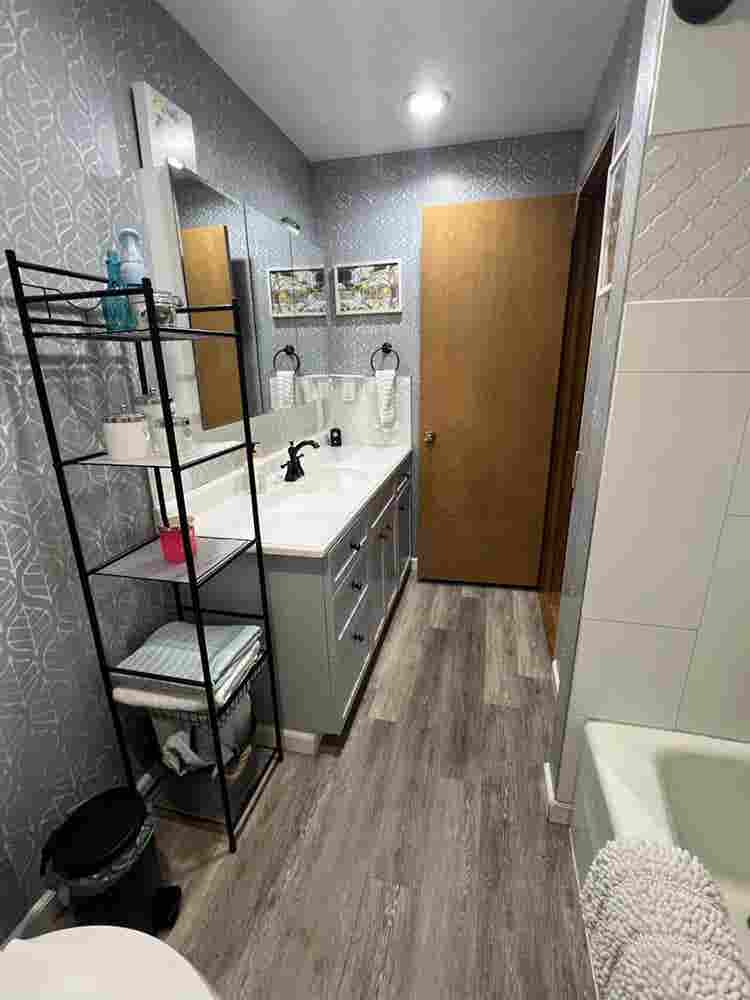 WA STATE! Riverfrnt
Furn Bed/own ba