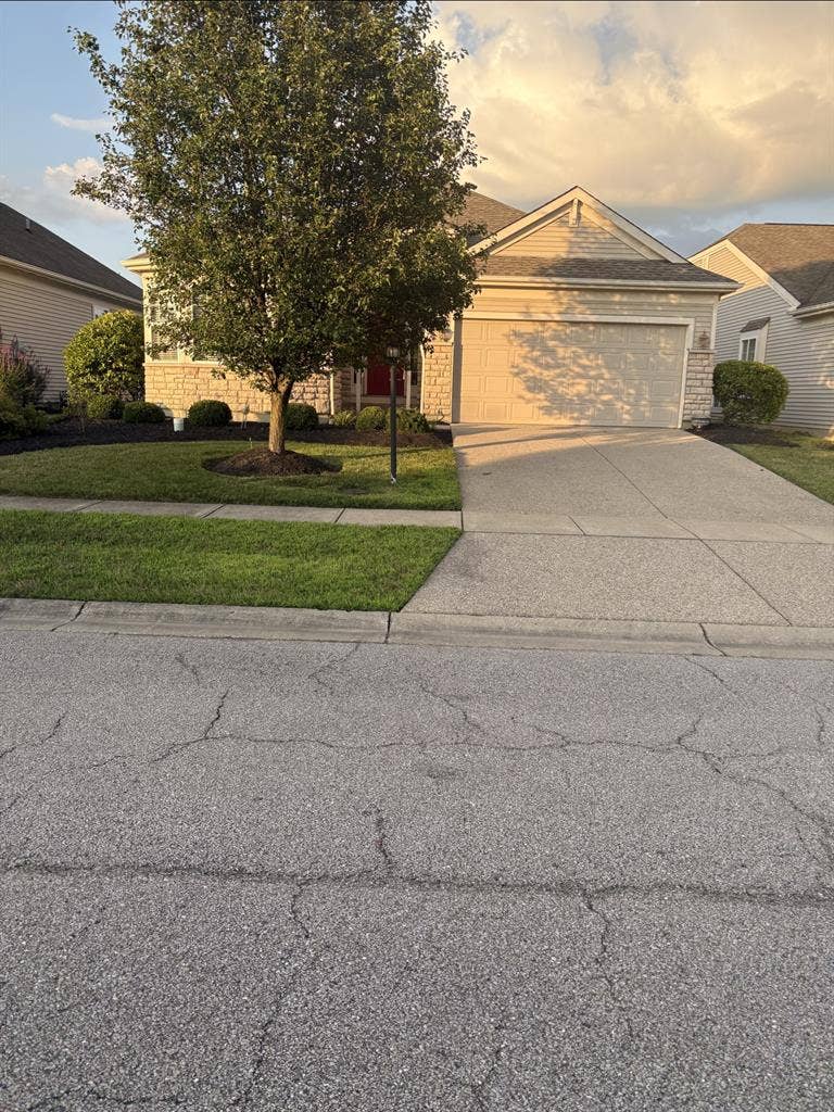 Furnished lower levell