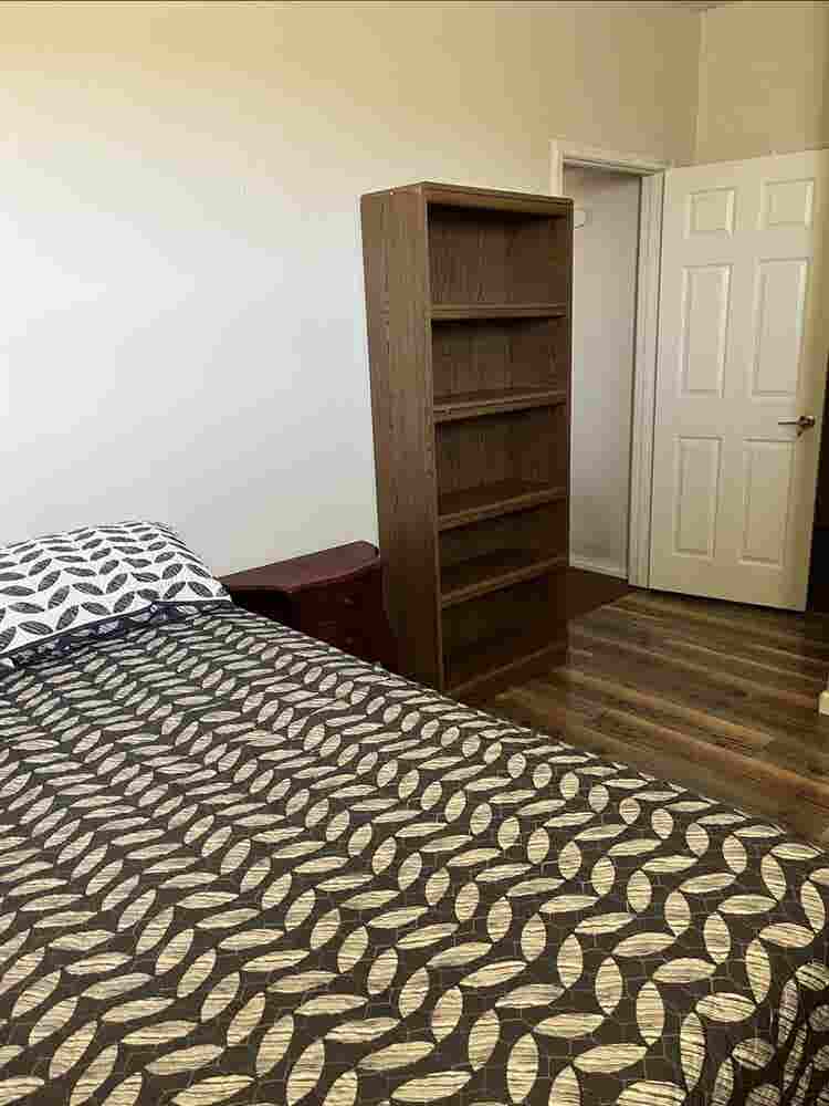 Room with private bath for rent