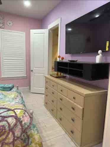 Female only house in Frisco