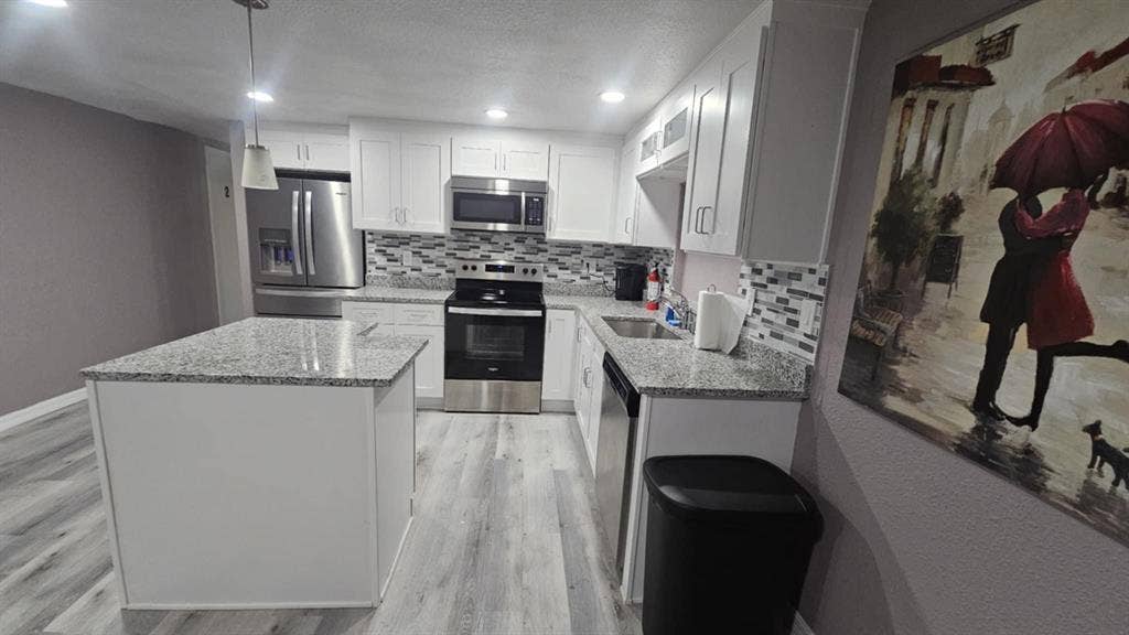 1 BR in Holiday