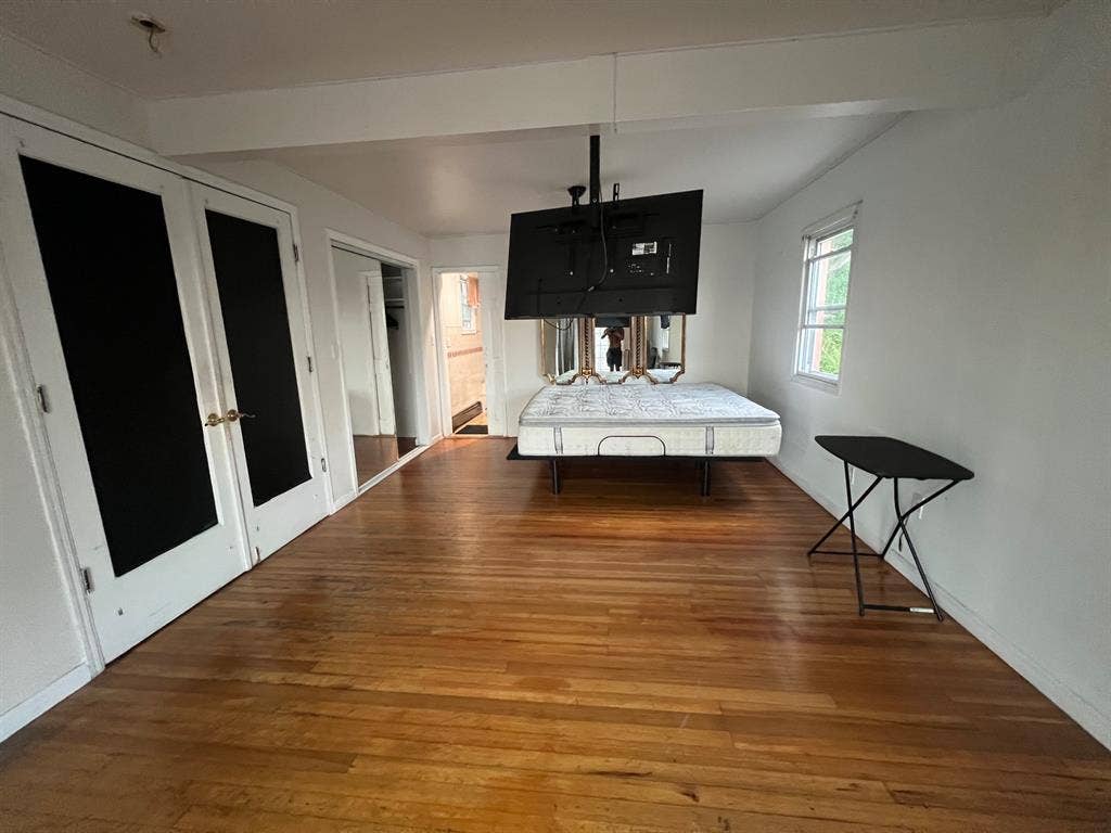 Master bedroom with terrace
