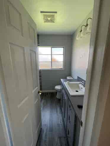 Bath Home in La Mirada