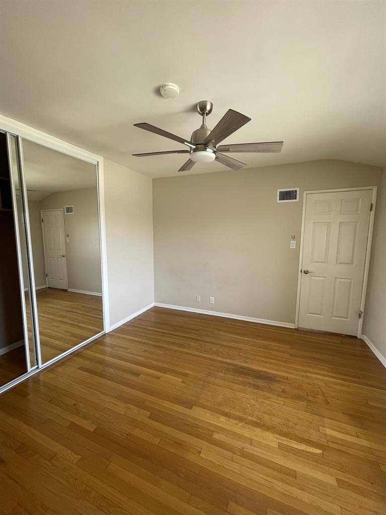 Bath Home in La Mirada
