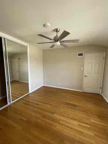Bath Home in La Mirada